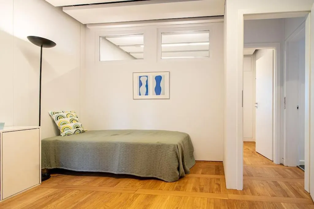 120M2 Near Culture Icons - Historic Fredericiagade Apartment Copenhagen